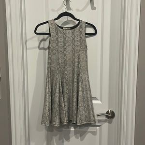 Cute dress for formal events!